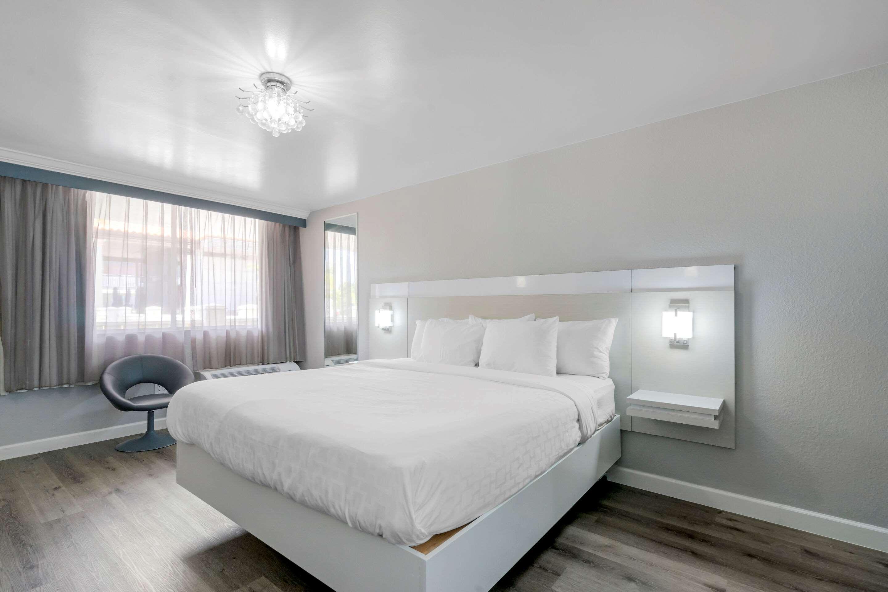 Quality Inn And Conference Center Tampa-Brandon Heartland Экстерьер фото