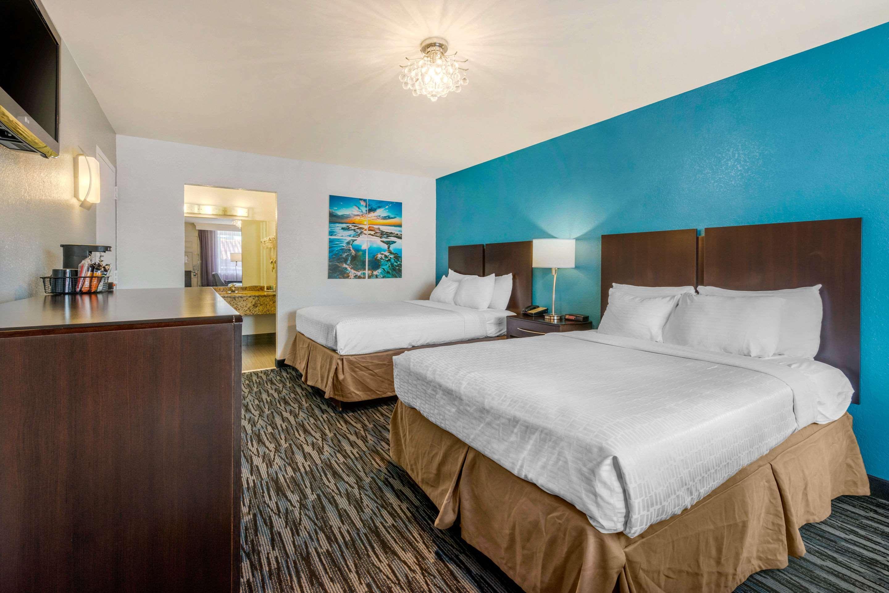 Quality Inn And Conference Center Tampa-Brandon Heartland Экстерьер фото